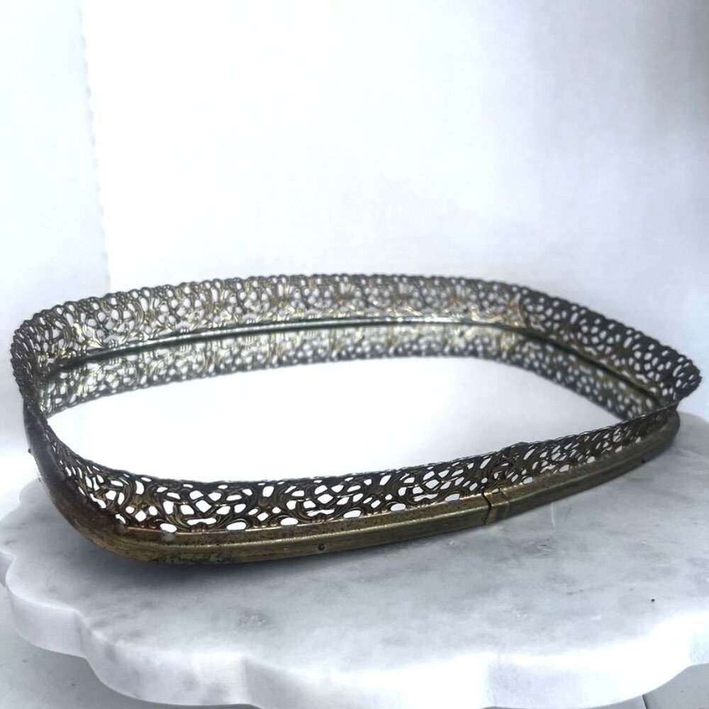 Vtg Oval Mirrored Vanity Tray Gold-tone Ornate Filigree Hollywood Regency‎ 12X8"